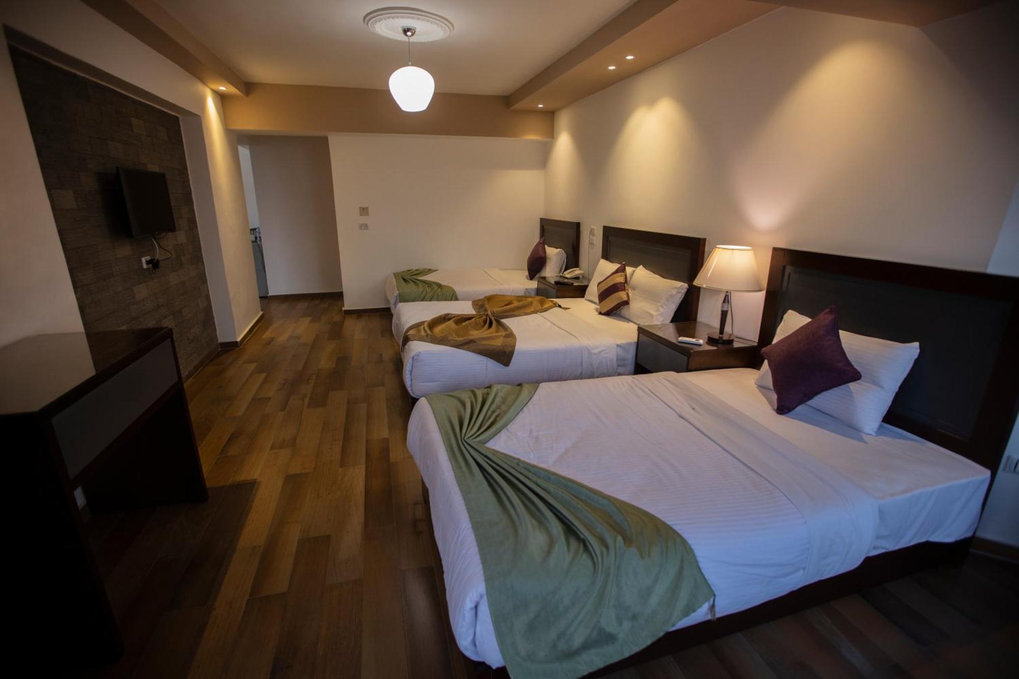Giza Nile Guardian Hotel מראה חיצוני תמונה